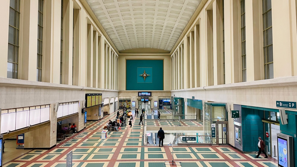 How Far are Train Platforms Brussels North