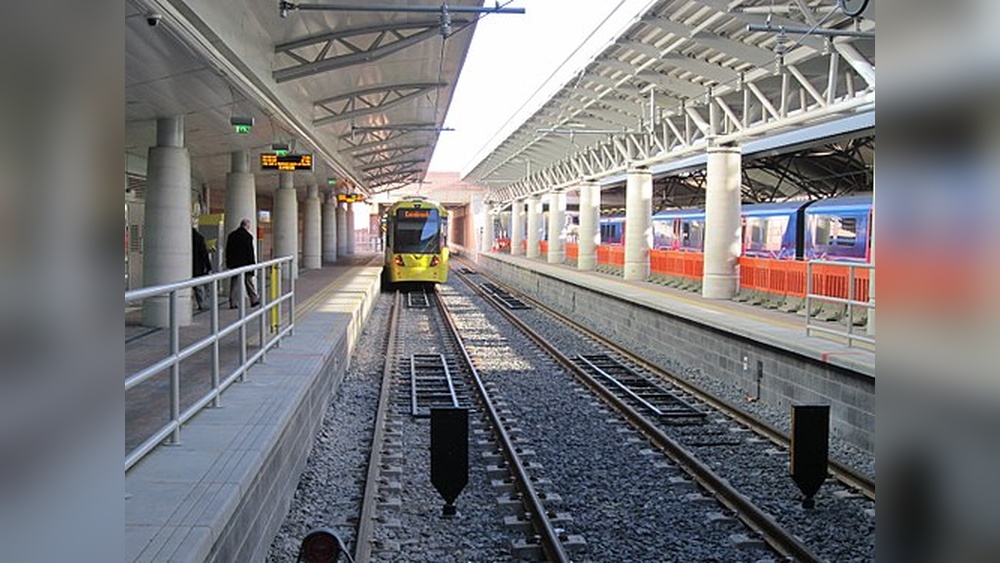 How Many Platforms at Manchester Airport Train Station