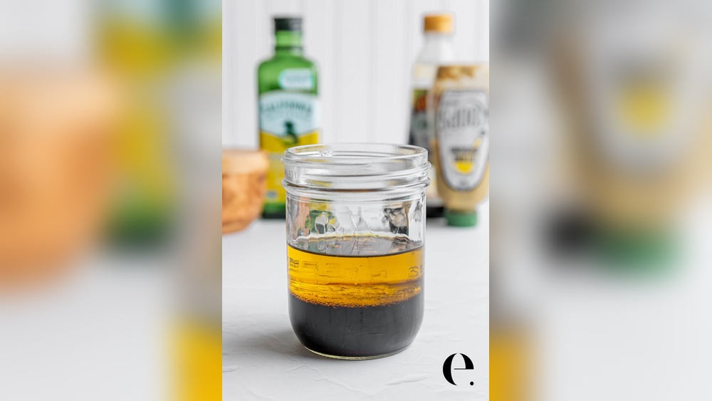 Is Vinegar And Oil Salad Dressing a Solution